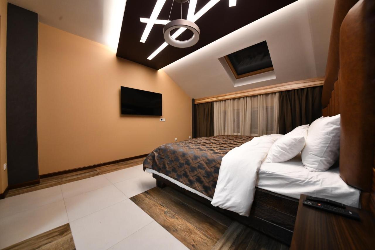 Hotel Havana Loznica Exteriör bild