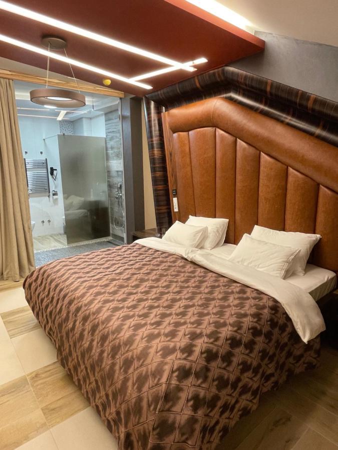 Hotel Havana Loznica Exteriör bild
