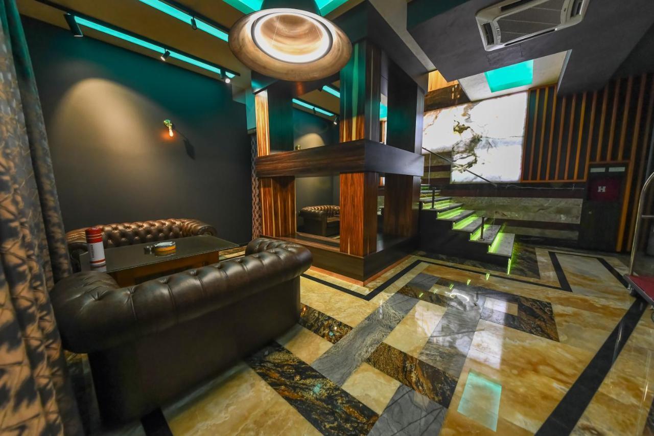 Hotel Havana Loznica Exteriör bild