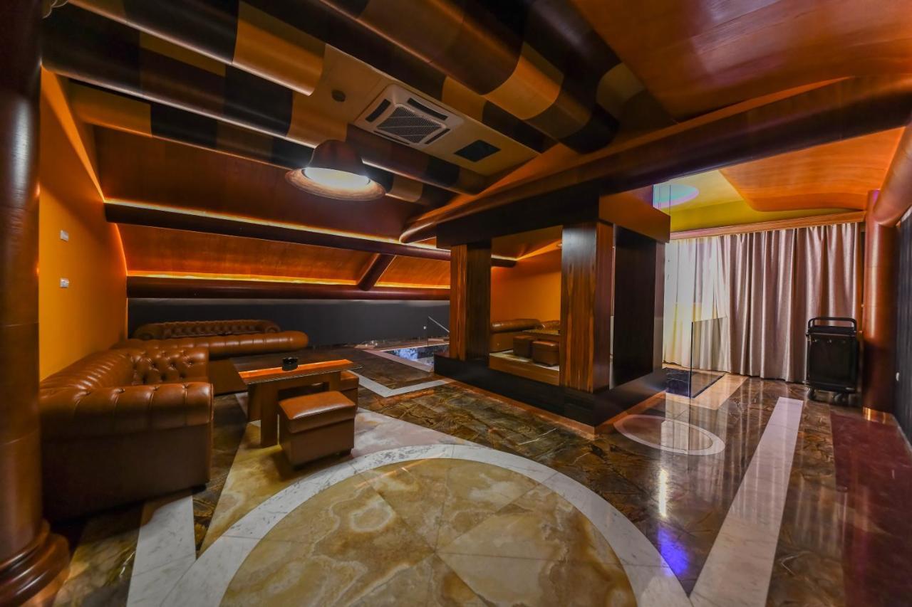 Hotel Havana Loznica Exteriör bild