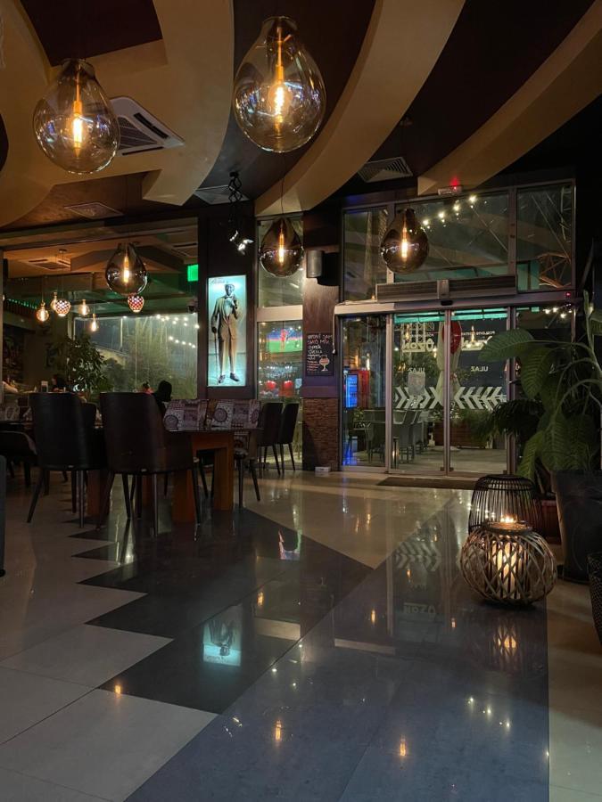 Hotel Havana Loznica Exteriör bild
