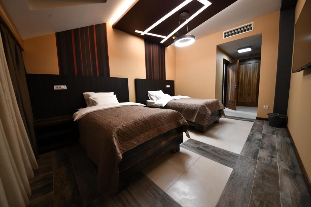 Hotel Havana Loznica Exteriör bild
