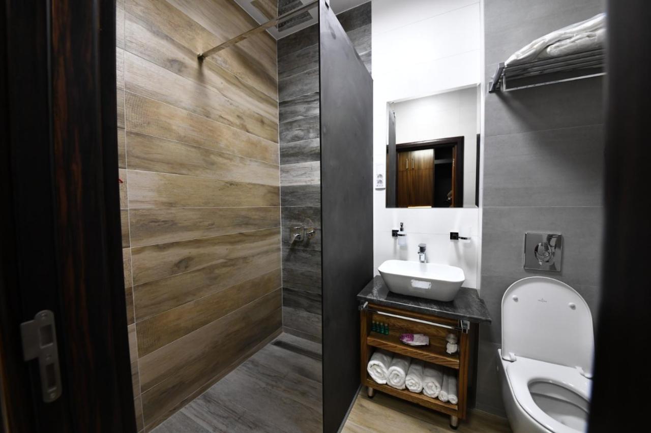 Hotel Havana Loznica Exteriör bild