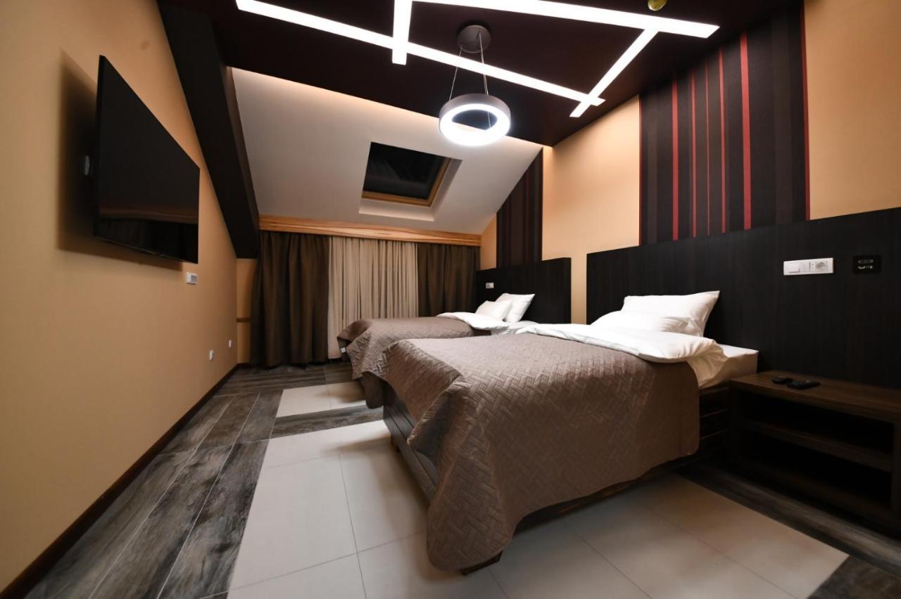 Hotel Havana Loznica Exteriör bild
