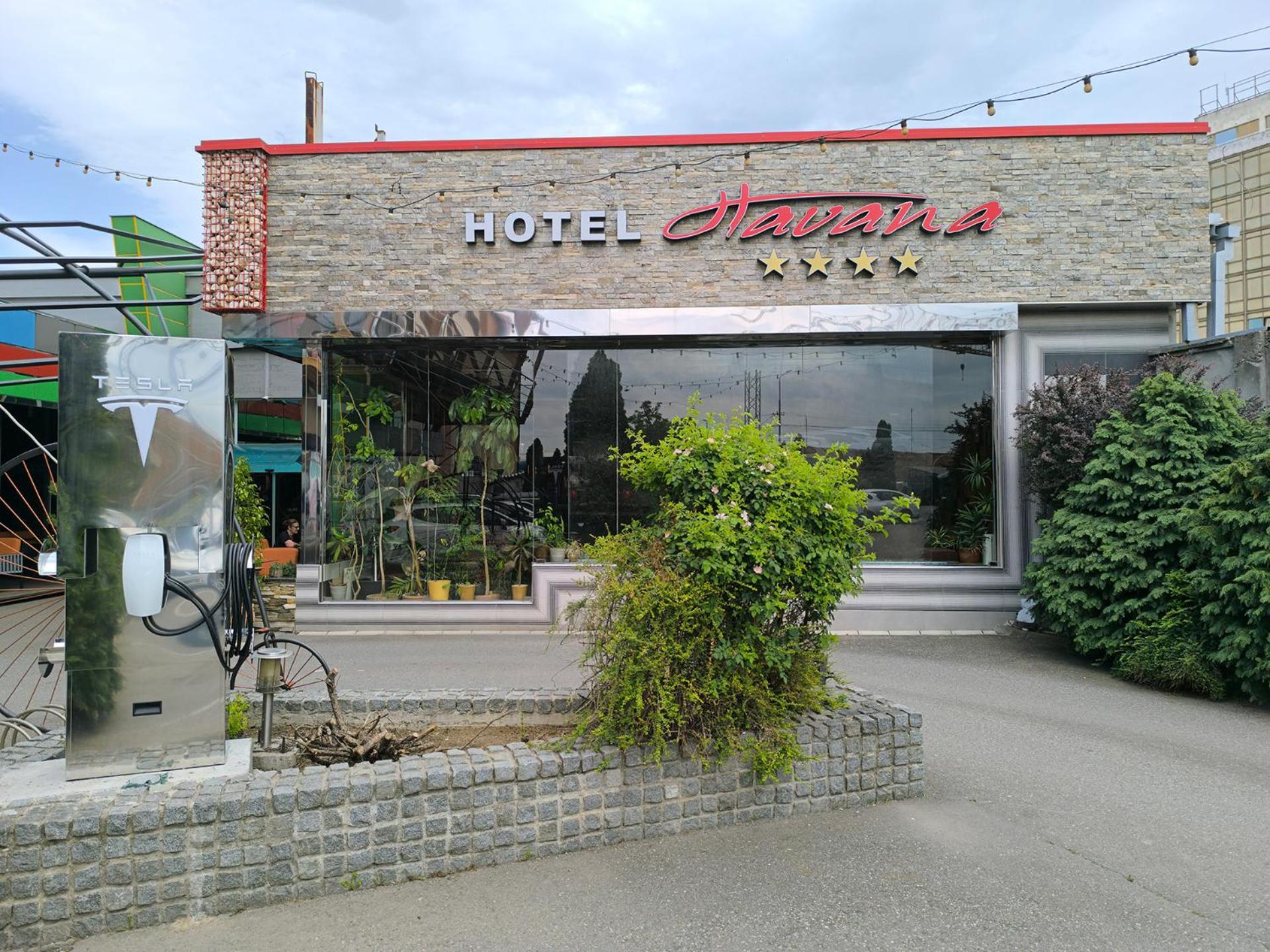 Hotel Havana Loznica Exteriör bild
